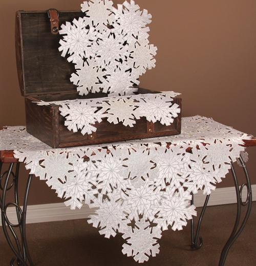 XD10816 Shimmer Snowflake Doilies, Set of 4